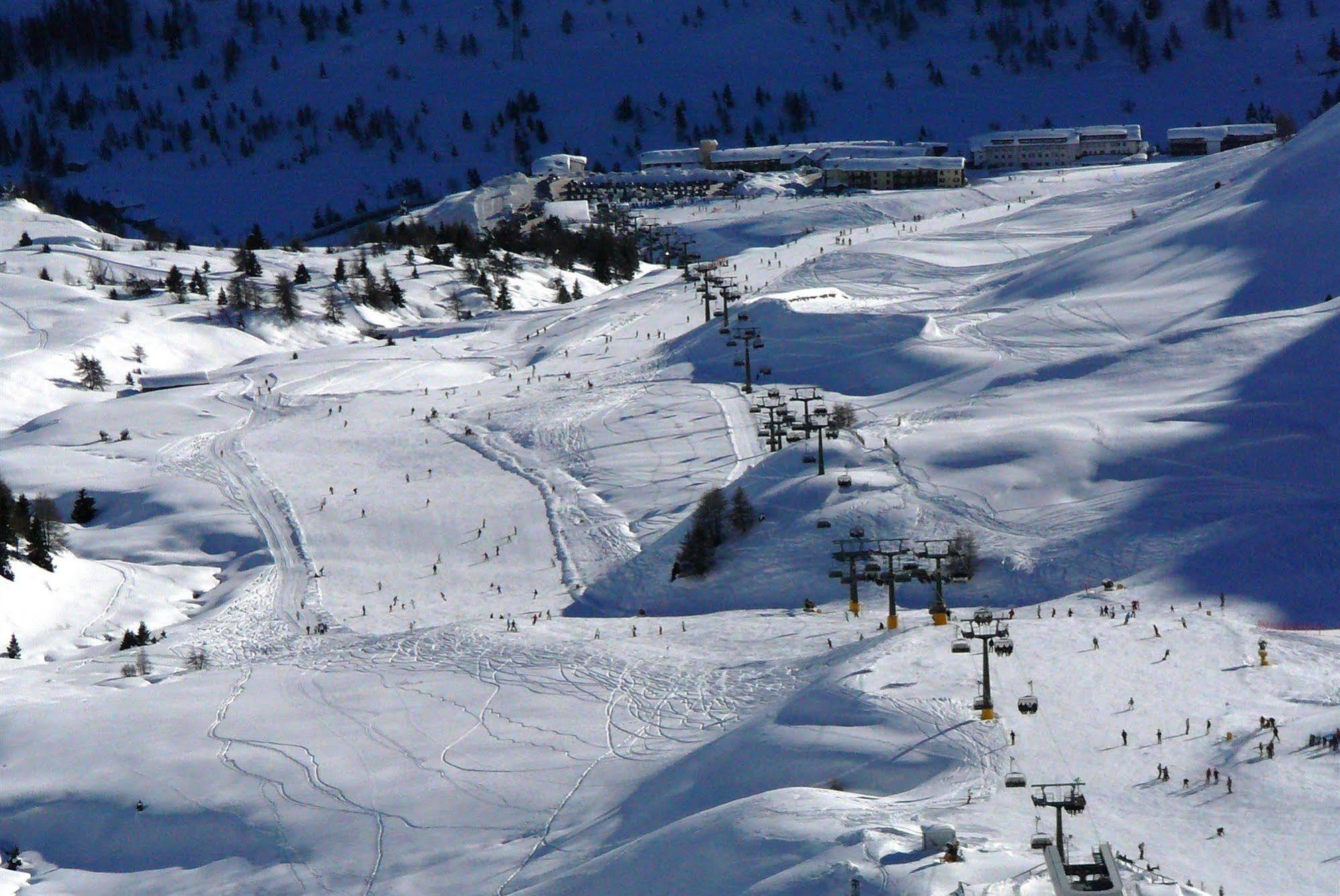 Sporting Hotel Passo del Tonale Exterior foto