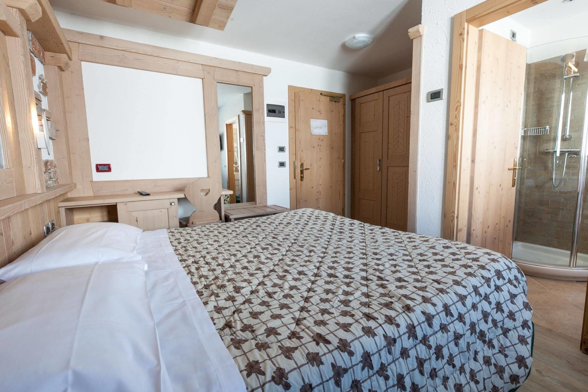 Sporting Hotel Passo del Tonale Exterior foto